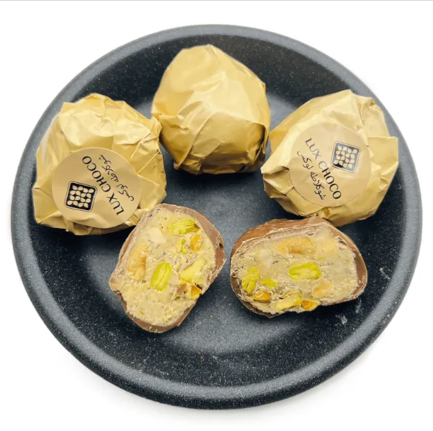 3108 Цукерки Lux Choco Dubai з фісташкою, лісовим горіхом в молочному шоколаді 3кг